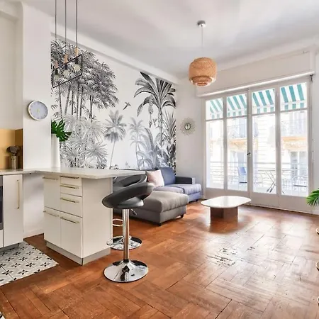 Magnificent - Carre D'or Νίκαια