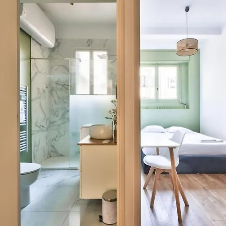 Magnificent - Carre D'or *